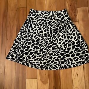 Animal print lined skirt